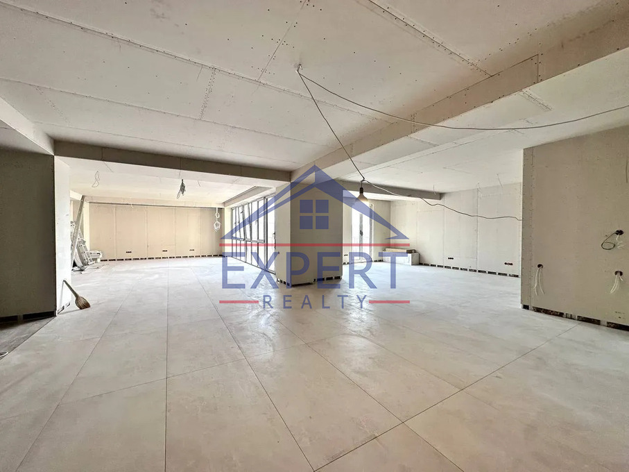 ԿԵՆՏՐՈՆ, ԱՄԻՐՅԱՆ ՓՈՂՈՑ, 152 ՔՄ․