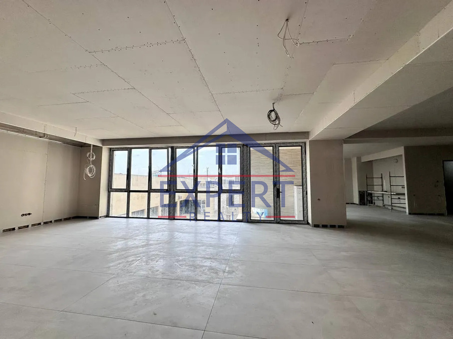 ԿԵՆՏՐՈՆ, ԱՄԻՐՅԱՆ ՓՈՂՈՑ, 152 ՔՄ․