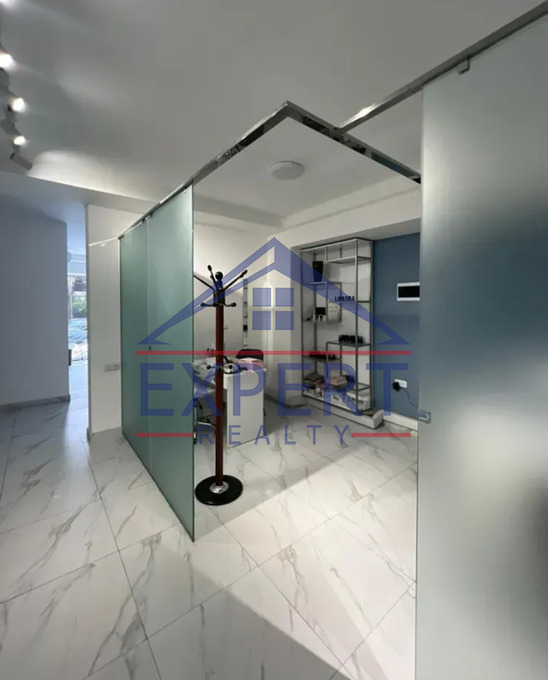 ԿԵՆՏՐՈՆ, ԱՄԻՐՅԱՆ ՓՈՂՈՑ, 114ՔՄ