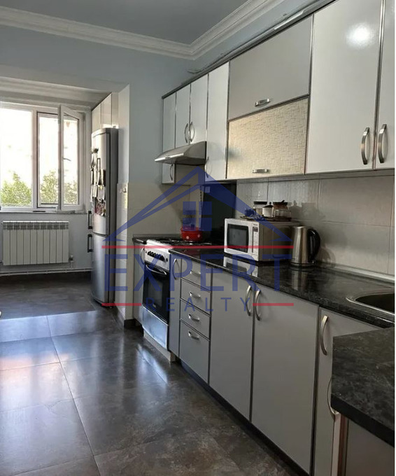 ՄԱԼԱԹԻԱ ՍԵԲԱՍՏԻԱ, ԱՌՆՈ ԲԱԲԱՋԱՆՅԱՆ , 4 ՍԵՆՅԱԿ