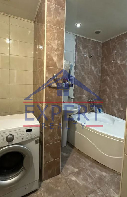 ՄԱԼԱԹԻԱ ՍԵԲԱՍՏԻԱ, ԱՌՆՈ ԲԱԲԱՋԱՆՅԱՆ , 4 ՍԵՆՅԱԿ