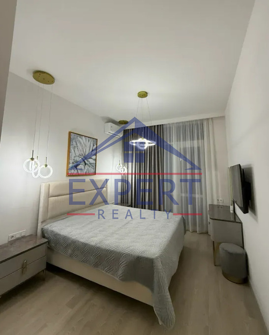 ԿԵՆՏՐՈՆ, ԱՐԱՄԻ ՓՈՂՈՑ, 4 ՍԵՆՅԱԿ