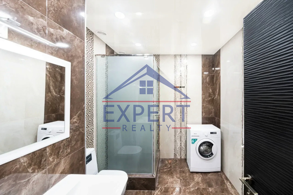 ԿԵՆՏՐՈՆ, ԵԿՄԱԼՅԱՆ ՓՈՂՈՑ, 2 ՍԵՆՅԱԿ