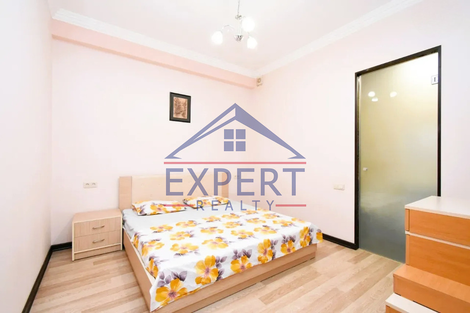 ԿԵՆՏՐՈՆ, ՎԱՐԴԱՆԱՆՑ ՓՈՂՈՑ, 3 ՍԵՆՅԱԿ