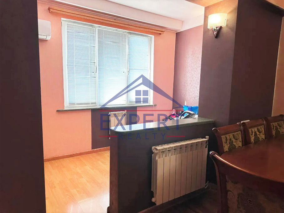 ՔԱՆԱՔԵՌ ԶԵՅԹՈՒՆ, ԱՎԵՏԻՍ ԱՀԱՐՈՆՅԱՆ ՓՈՂՈՑ, 3 ՍԵՆՅԱԿ