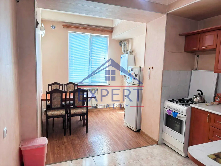 ՔԱՆԱՔԵՌ ԶԵՅԹՈՒՆ, ԱՎԵՏԻՍ ԱՀԱՐՈՆՅԱՆ ՓՈՂՈՑ, 3 ՍԵՆՅԱԿ