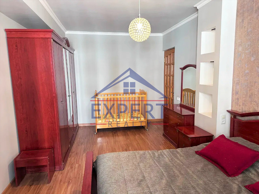 ՔԱՆԱՔԵՌ ԶԵՅԹՈՒՆ, ԱՎԵՏԻՍ ԱՀԱՐՈՆՅԱՆ ՓՈՂՈՑ, 3 ՍԵՆՅԱԿ