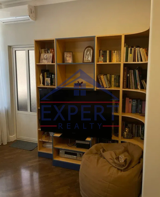 ԿԵՆՏՐՈՆ, ՄԱՇՏՈՑԻ ՊՈՂՈՏԱ, 3 ՍԵՆՅԱԿ