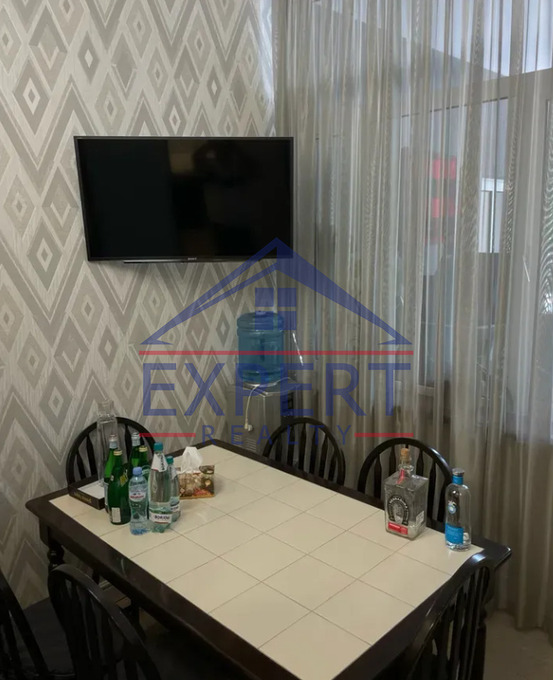 ԿԵՆՏՐՈՆ, ՄԱՇՏՈՑԻ ՊՈՂՈՏԱ, 3 ՍԵՆՅԱԿ