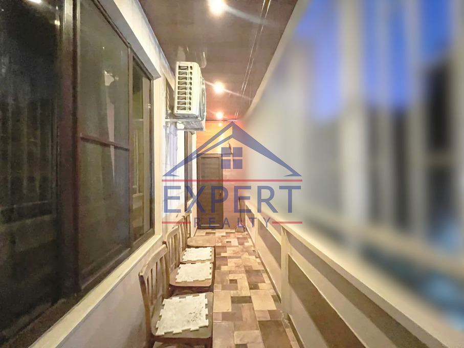 ԿԵՆՏՐՈՆ, ՆԱԼԲԱՆԴՅԱՆ ՓՈՂՈՑ, 4 ՍԵՆՅԱԿ