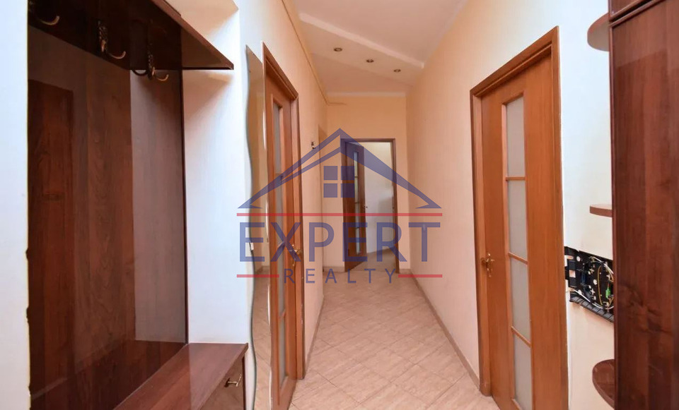 ԱՐԱԲԿԻՐ, ԿՈՄԻՏԱՍԻ ՊՈՂՈՏԱ, 2 ՍԵՆՅԱԿ