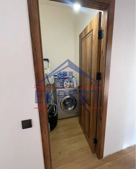 ԱՋԱՓՆՅԱԿ, ՄՈՆԹԵ ՄԵԼՔՈՆՅԱՆ  3 ՍԵՆՅԱԿ