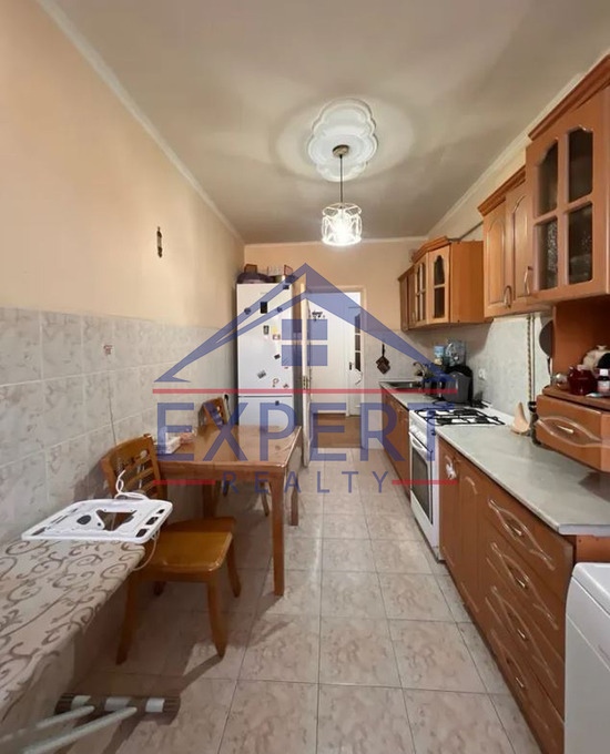 ԱՎԱՆ  ԻՍԱՀԱԿՅԱՆ   ԹԱՂԱՄԱՍ 4 ՍԵՆՅԱԿ