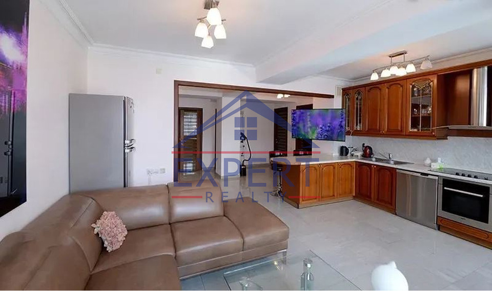 ԱՋԱՓՆՅԱԿ, ՆԱԶԱՐԲԵԿՅԱՆ ԹԱՂԱՄԱՍ, 4 ՍԵՆՅԱԿ