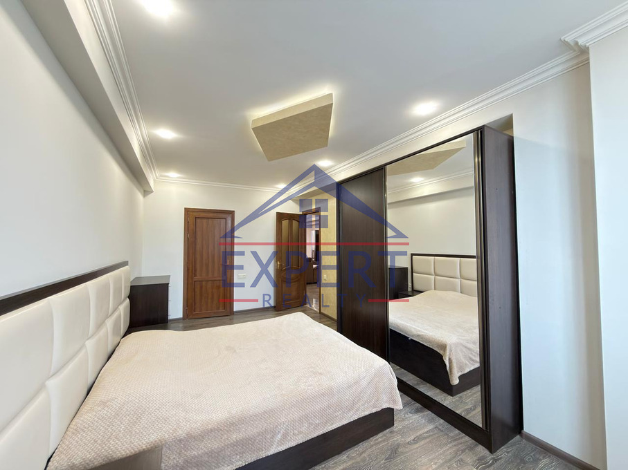 ԿԵՆՏՐՈՆ, ԿՈՂԲԱՑՈՒ ՓՈՂՈՑ, 3 ՍԵՆՅԱԿ