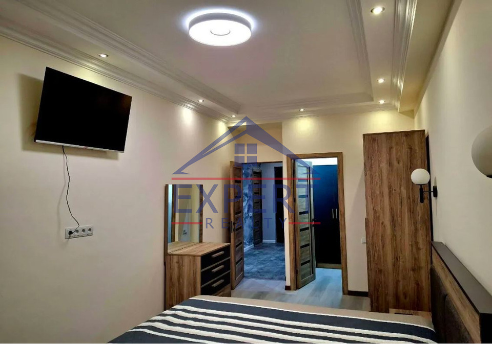 ԱՋԱՓՆՅԱԿ, ՀԱԼԱԲՅԱՆ ՓՈՂՈՑ, 2 ՍԵՆՅԱԿ