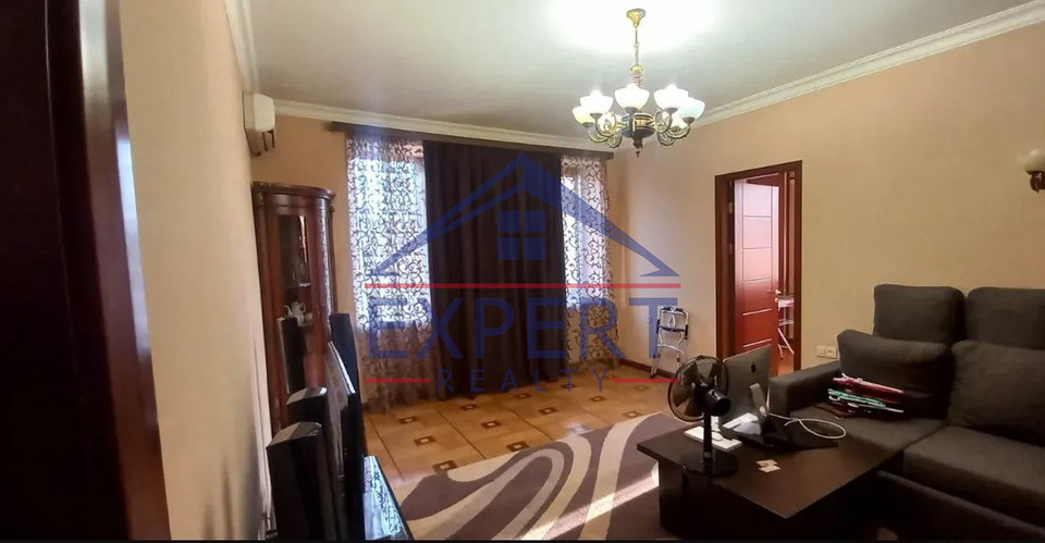 ԿԵՆՏՐՈՆ, ՄԱՇՏՈՑԻ ՊՈՂՈՏԱ , 3 ՍԵՆՅԱԿ