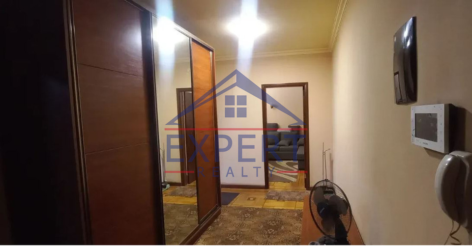 ԿԵՆՏՐՈՆ, ՄԱՇՏՈՑԻ ՊՈՂՈՏԱ , 3 ՍԵՆՅԱԿ