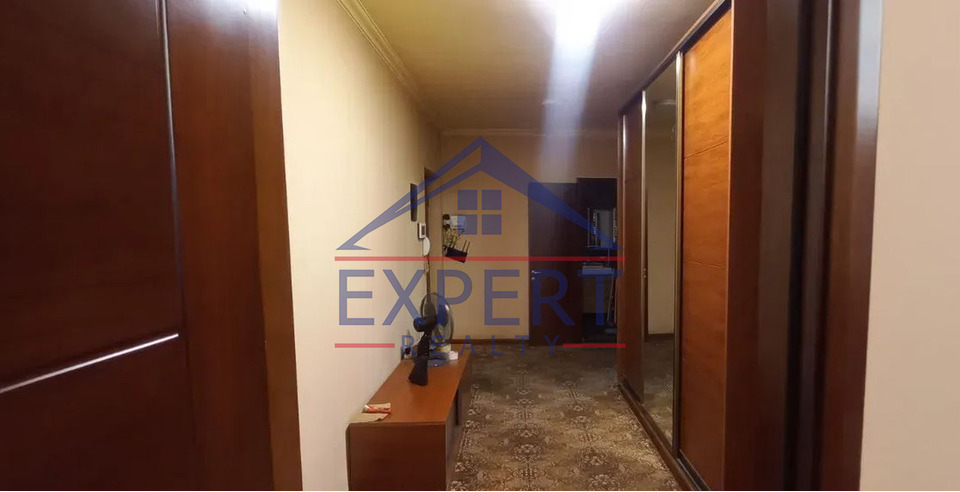 ԿԵՆՏՐՈՆ, ՄԱՇՏՈՑԻ ՊՈՂՈՏԱ , 3 ՍԵՆՅԱԿ