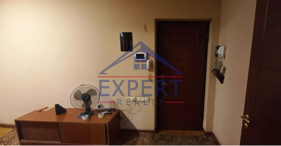 ԿԵՆՏՐՈՆ, ՄԱՇՏՈՑԻ ՊՈՂՈՏԱ , 3 ՍԵՆՅԱԿ