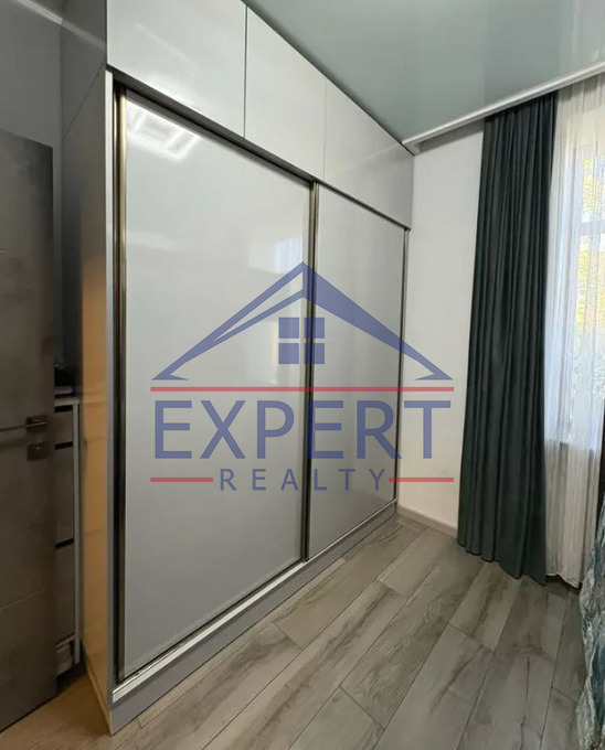 ԱՐԱԲԿԻՐ, ԿՈՄԻՏԱՍԻ ՊՈՂՈՏԱ, 2 ՍԵՆՅԱԿ