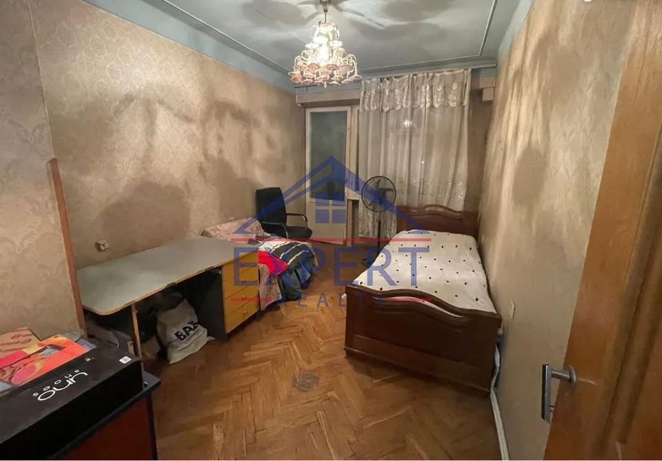 ԱՐԱԲԿԻՐ, ՎԻԿՏՈՐ ՀԱՄԲԱՐՑՈՒՄՅԱՆ  3 ՍԵՆՅԱԿ