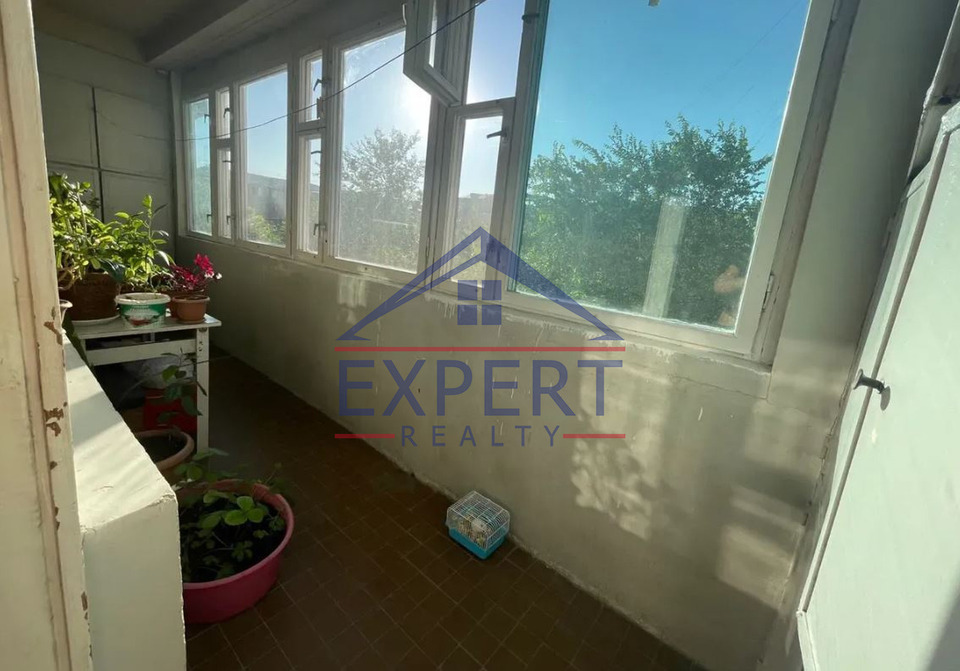 ԱՐԱԲԿԻՐ, ՎԻԿՏՈՐ ՀԱՄԲԱՐՑՈՒՄՅԱՆ  3 ՍԵՆՅԱԿ