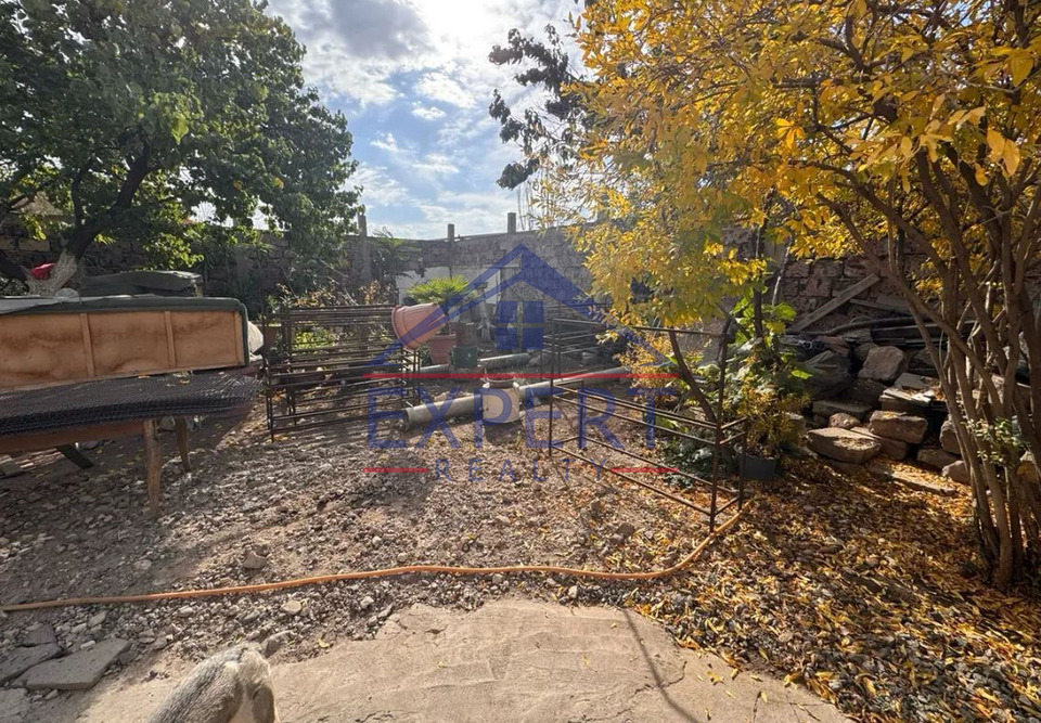 ԿԵՆՏՐՈՆ, ՍՈՍ ՍԱՐԳՍՅԱՆ ՓՈՂՈՑ  8 ՍԵՆՅԱԿ