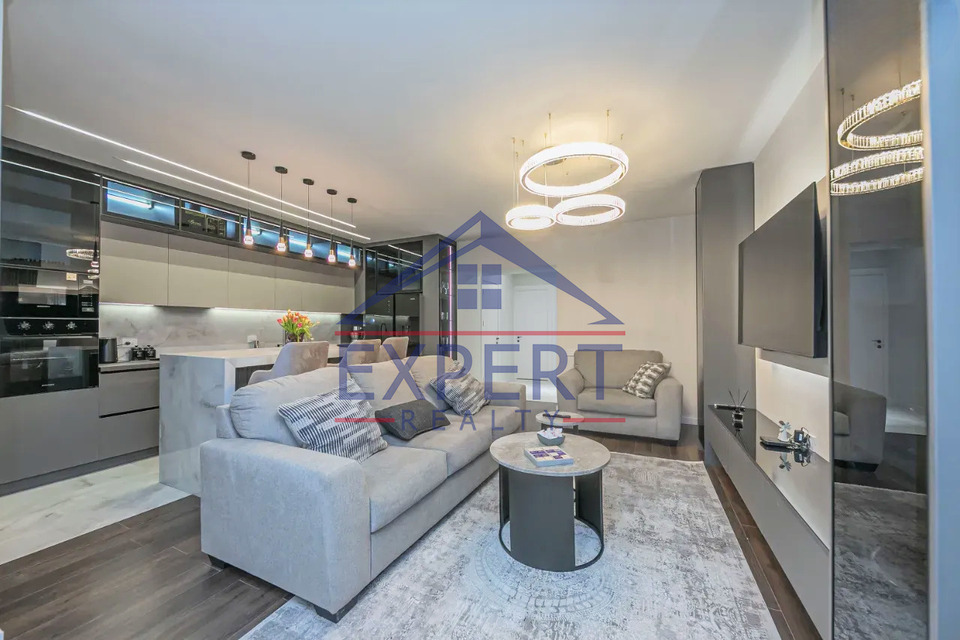 ԱՐԱԲԿԻՐ, ՎԻԿՏՈՐ ՀԱՄԲԱՐՁՈՒՄՅԱՆ, 3 ՍԵՆՅԱԿ