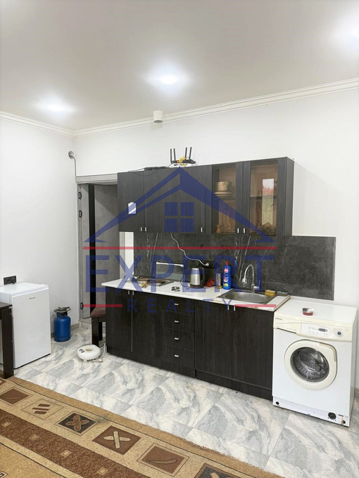 ԱՎԱՆ, ՄՀԵՐ ՄԿՐՏՉՅԱՆ ՓՈՂՈՑ, 3 ՍԵՆՅԱԿ