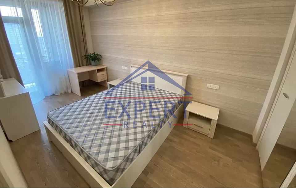 ԿԵՆՏՐՈՆ, ԲՈՒԶԱՆԴ ՓՈՂՈՑ, 2 ՍԵՆՅԱԿ