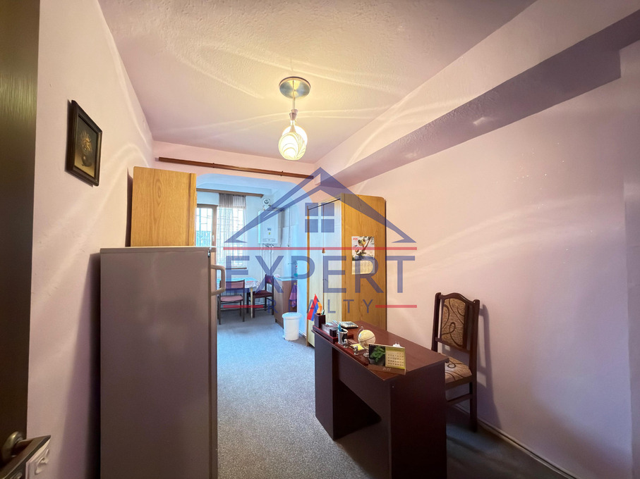 ԱՐԱԲԿԻՐ, ԱՎԵՏ ԱՎԵՏԻՍՅԱՆ ՓՈՂՈՑ, 90 ՔՄ․