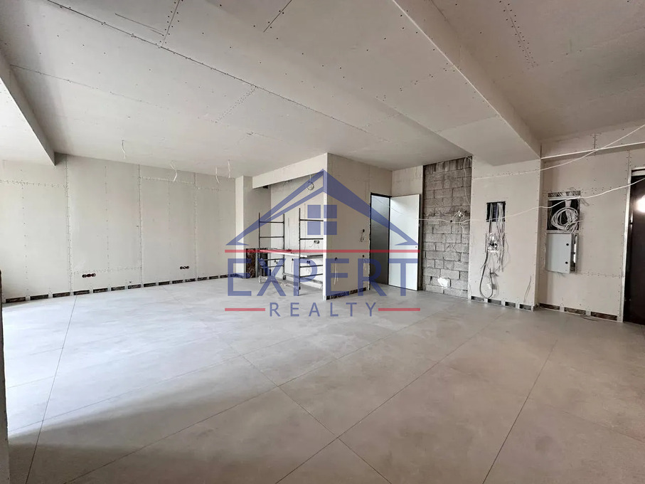 ԿԵՆՏՐՈՆ, ԱՄԻՐՅԱՆ ՓՈՂՈՑ, 152 ՔՄ․