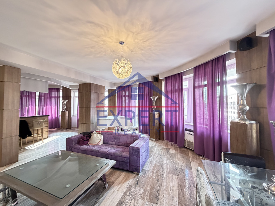 ԿԵՆՏՐՈՆ, ՀՅՈՒՍԻՍԱՅԻՆ ՊՈՂՈՏԱ, 4 ՍԵՆՅԱԿ