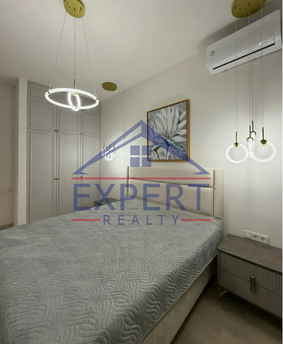 ԿԵՆՏՐՈՆ, ԱՐԱՄԻ ՓՈՂՈՑ, 4 ՍԵՆՅԱԿ