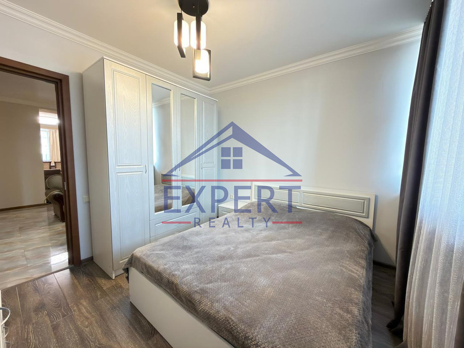 ԿԵՆՏՐՈՆ, ԿՈՂԲԱՑՈՒ ՓՈՂՈՑ, 3 ՍԵՆՅԱԿ