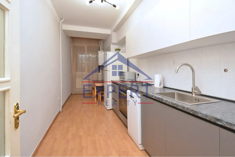 ԿԵՆՏՐՈՆ, ՍԱՅԱԹ-ՆՈՎԱ ՊՈՂՈՏԱ, 3 ՍԵՆՅԱԿ