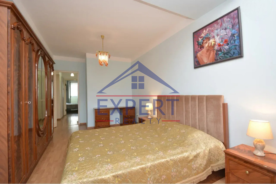 ԿԵՆՏՐՈՆ, ՍԱՅԱԹ-ՆՈՎԱ ՊՈՂՈՏԱ, 3 ՍԵՆՅԱԿ