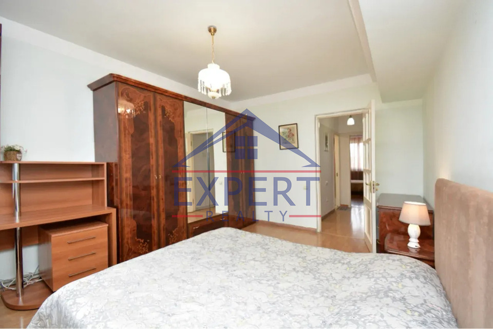 ԿԵՆՏՐՈՆ, ՍԱՅԱԹ-ՆՈՎԱ ՊՈՂՈՏԱ, 3 ՍԵՆՅԱԿ