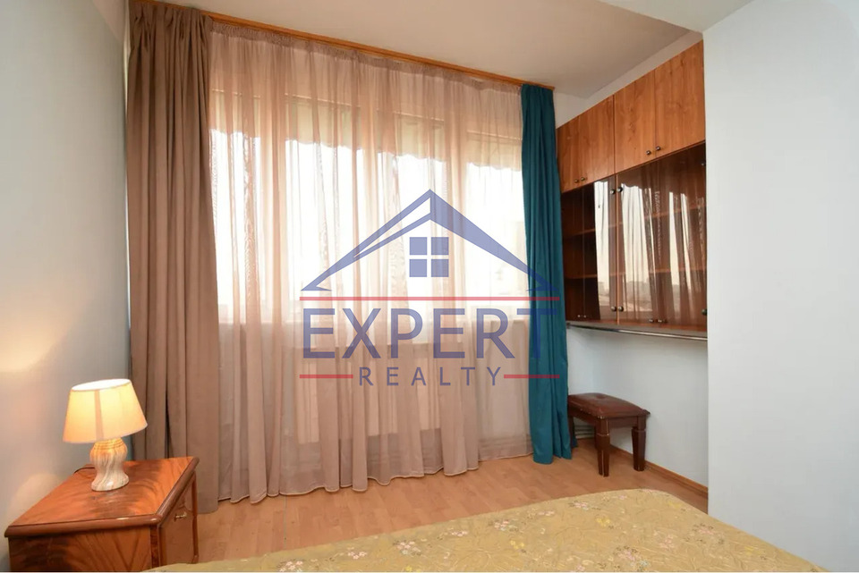 ԿԵՆՏՐՈՆ, ՍԱՅԱԹ-ՆՈՎԱ ՊՈՂՈՏԱ, 3 ՍԵՆՅԱԿ