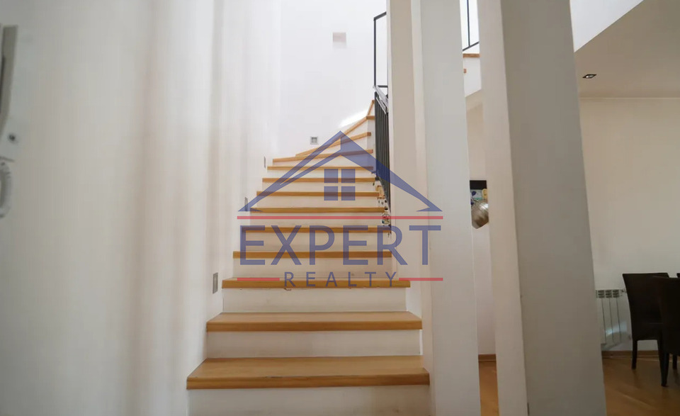 ԿԵՆՏՐՈՆ, ՄՈՍԿՈՎՅԱՆ ՓՈՂՈՑ, 4 ՍԵՆՅԱԿ