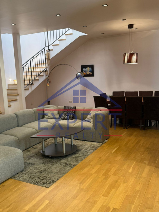 ԿԵՆՏՐՈՆ, ՄՈՍԿՈՎՅԱՆ ՓՈՂՈՑ, 4 ՍԵՆՅԱԿ