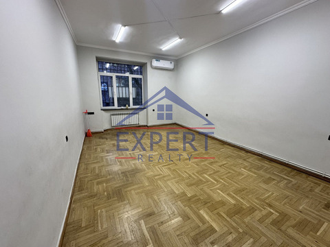 ԿԵՆՏՐՈՆ, ԲԱՅՐՈՆԻ ՓՈՂՈՑ, 90 ՔՄ