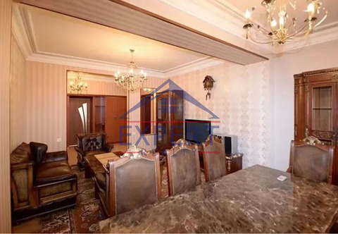 ԿԵՆՏՐՈՆ, ՄԱՇՏՈՑԻ ՊՈՂՈՏԱ, 3 ՍԵՆՅԱԿ