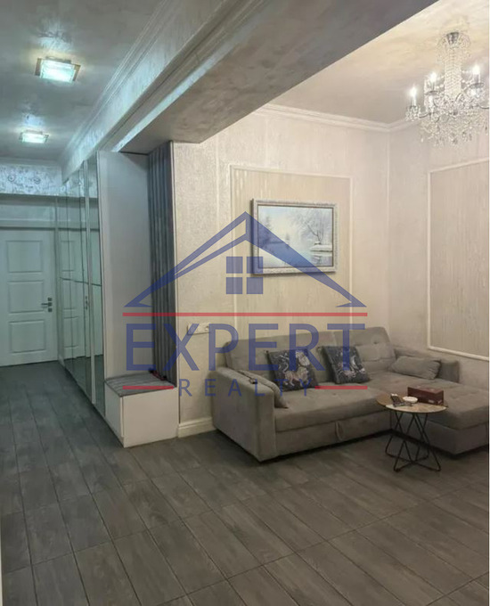 ԿԵՆՏՐՈՆ, ԱՐԳԻՇՏԻ ՓՈՂՈՑ, 3 ՍԵՆՅԱԿ