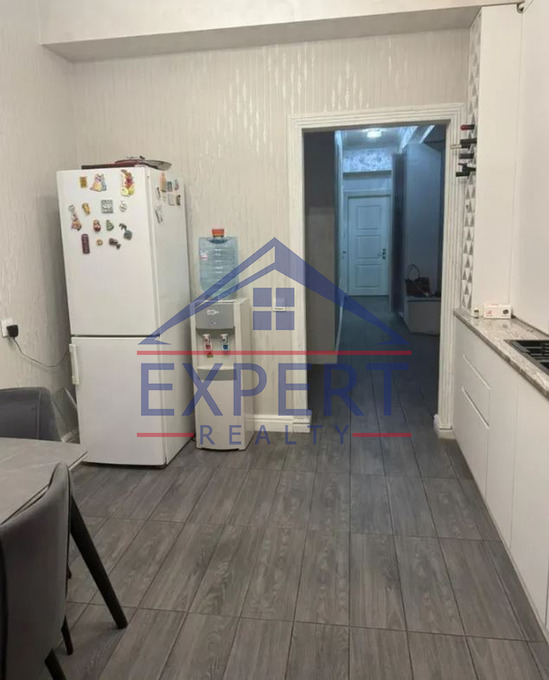 ԿԵՆՏՐՈՆ, ԱՐԳԻՇՏԻ ՓՈՂՈՑ, 3 ՍԵՆՅԱԿ