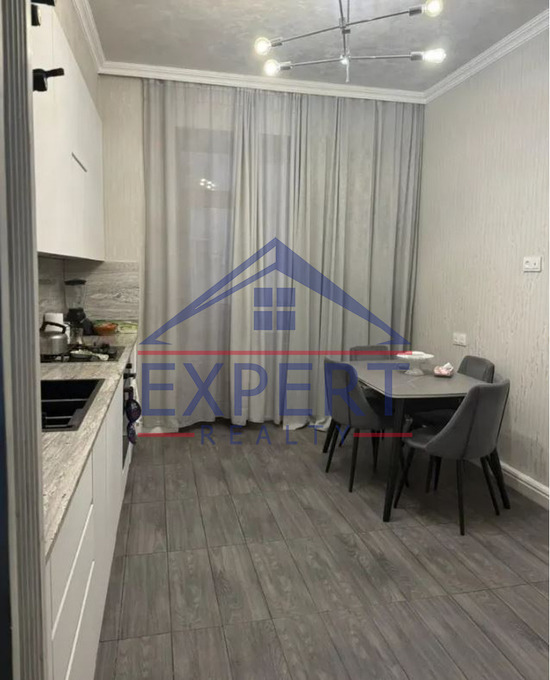 ԿԵՆՏՐՈՆ, ԱՐԳԻՇՏԻ ՓՈՂՈՑ, 3 ՍԵՆՅԱԿ