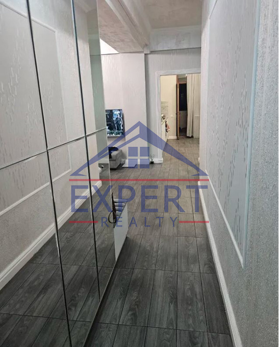 ԿԵՆՏՐՈՆ, ԱՐԳԻՇՏԻ ՓՈՂՈՑ, 3 ՍԵՆՅԱԿ