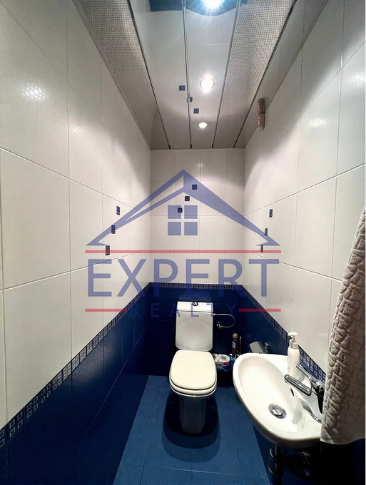 ԿԵՆՏՐՈՆ, ՍԱՅԱԹ ՆՈՎԱ ՓՈՂՈՑ, 3 ՍԵՆՅԱԿ