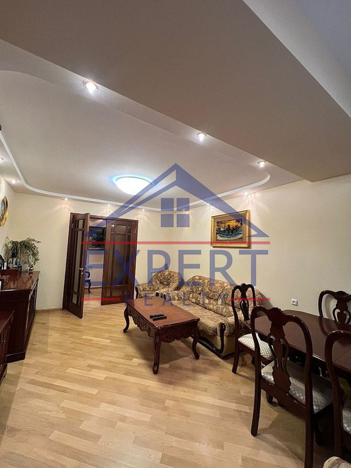 ԿԵՆՏՐՈՆ, ՍԱՅԱԹ ՆՈՎԱ ՓՈՂՈՑ, 3 ՍԵՆՅԱԿ